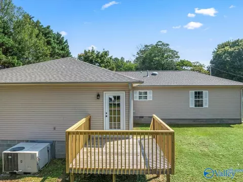 Exterior - 343 2nd Ave, Grant, AL 35747 photo 6 of 7
