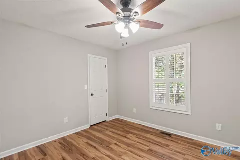 Bedroom - 343 2nd Ave, Grant, AL 35747 photo 3 of 5