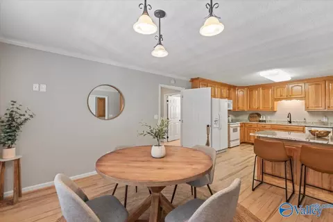 Dining - 343 2nd Ave, Grant, AL 35747 photo 2 of 3
