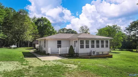 2020 Pleasant View Rd, Fort Payne, AL 35967