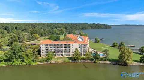 12100 Two Rivers Dr #B3-4, Athens, AL 35611