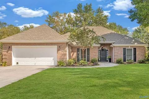 2603 Elderdale Dr, Hampton Cove, AL 35763