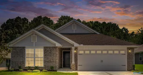 262 Poppy Trl, Meridianville, AL 35759