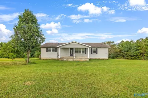 139 Griffith Rd, Albertville, AL 35951