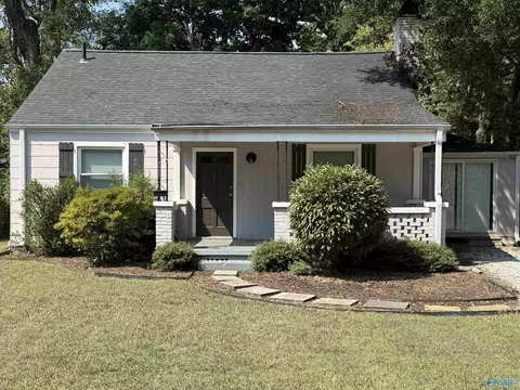 2004 Sewanee Rd, Huntsville, AL 35801