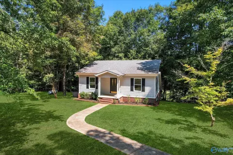 193 Poplar Springs Dr, Rogersville, AL 35652