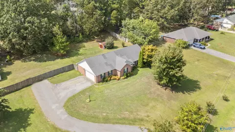 179 County Road 390, Trinity, AL 35673 photo 2