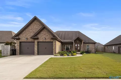 123 Ashbey Cir, Muscle Shoals, AL 35661