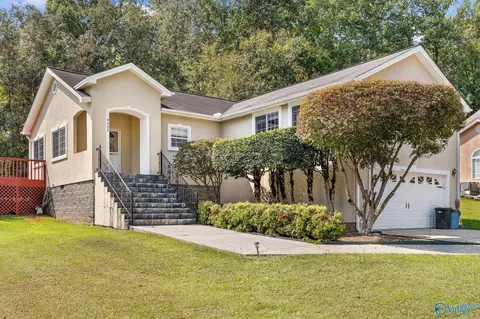4005 Estate Dr, Guntersville, AL 35976