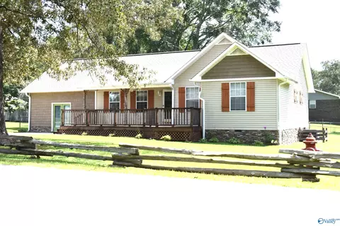 5415 Leigh Ave, Hokes Bluff, AL 35903
