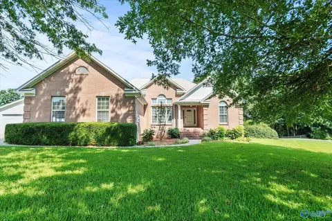 23985 E Clearmont Dr, Elkmont, AL 35620