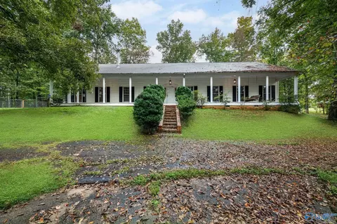 27916 Aunt Ann Hill Rd, Lester, AL 35647
