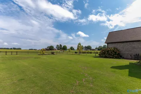 Exterior - 20172 Sharp Rd, Athens, AL 35613 photo 9 of 19