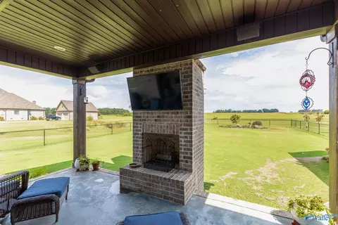 Exterior - 20172 Sharp Rd, Athens, AL 35613 photo 15 of 19