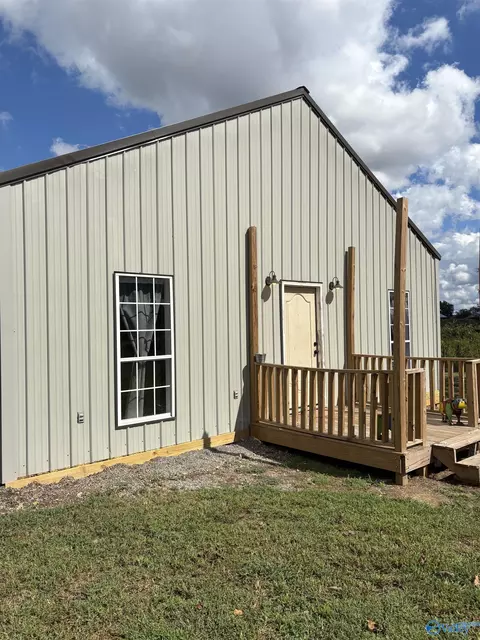 70 Nobinger Rd, Falkville, AL 35622