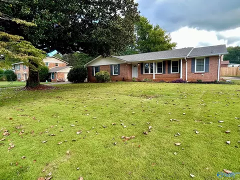 5623 Alta Dena St, Huntsville, AL 35802