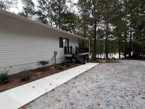 36 William Pl, Ohatchee, AL 36271 photo 2