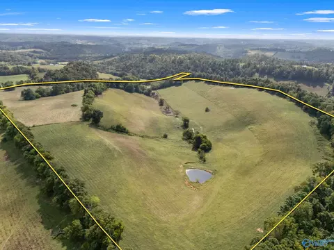 692 Anderson Rd, Shelbyville, TN 37160