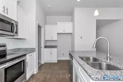 Kitchen - 28880 Nature Trail Dr, Harvest, AL 35749 photo 2 of 6