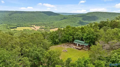 752 County Road 372, Ider, AL 35981
