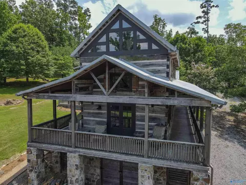 141 Chilcotin Rd, Langston, AL 35755