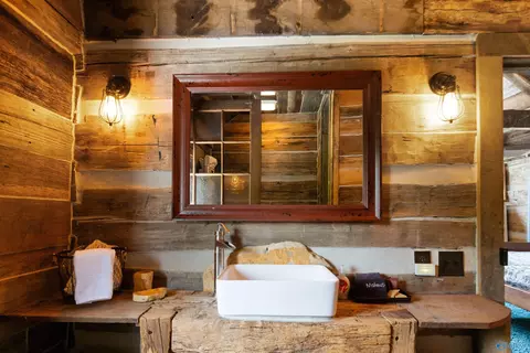 Bath - 141 Chilcotin Rd, Langston, AL 35755 photo 6 of 8