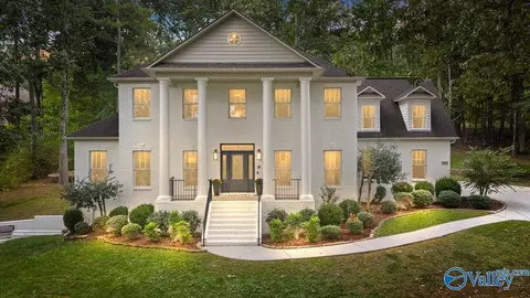 154 George Byrd Dr, Owens Cross Roads, AL 35763