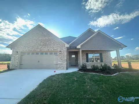135 Old Forest Rd, Meridianville, AL 35759