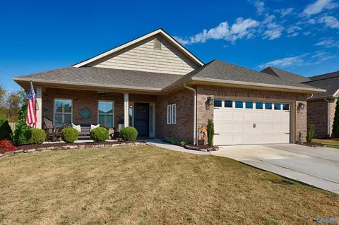 2944 Pasture View Ln, Owens Cross Roads, AL 35763