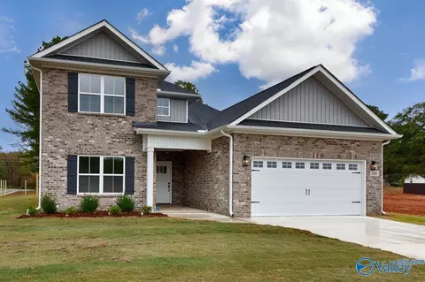 100 Alton Dale Dr, Toney, AL 35773
