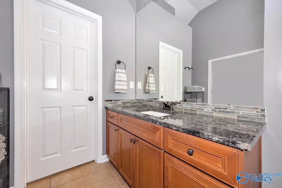 Bath - 7328 Mill House Walk, Madison, AL 35757 photo 4 of 7