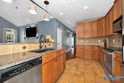 Kitchen - 7328 Mill House Walk, Madison, AL 35757 photo 1 of 5