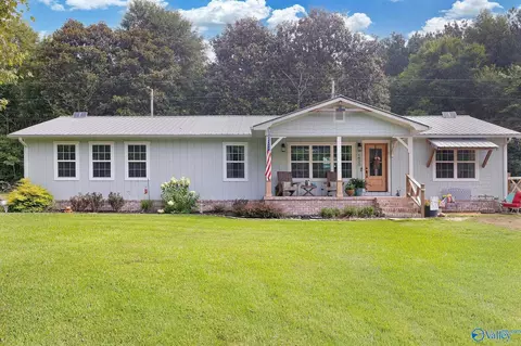 1520 White Elephant Rd, Grant, AL 35747