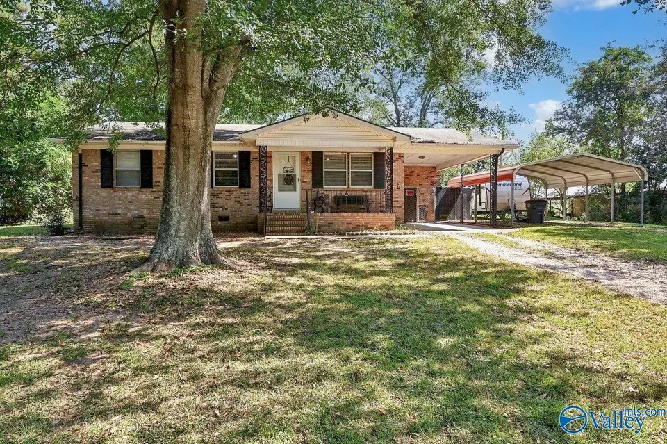 Exterior - 19954 Al Hwy 33, Moulton, AL 35650 photo 1 of 10