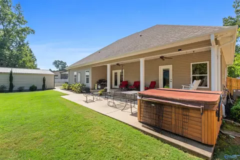 Exterior - 93 Bell Dr, Trinity, AL 35673 photo 8 of 11