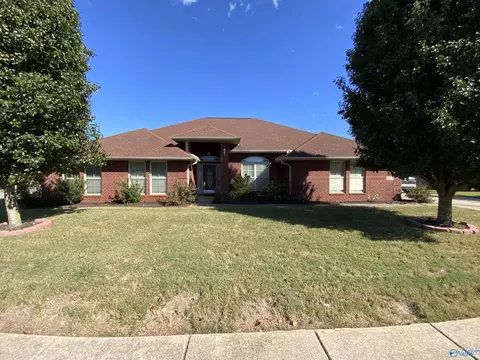 651 Summer Cove Cir, Madison, AL 35757