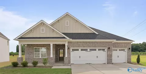 16429 Hamilton Pl, Athens, AL 35613