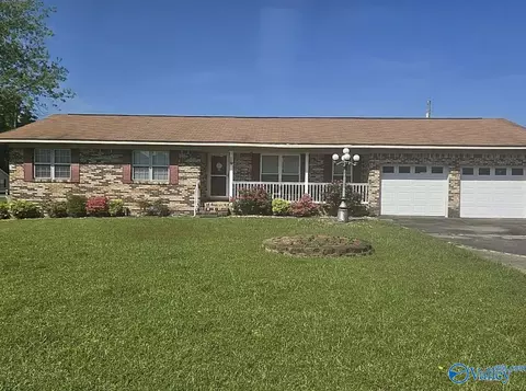 1335 Mcville Rd, Boaz, AL 35957