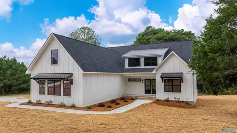 5006 Big Wills Rd, Fort Payne, AL 35967