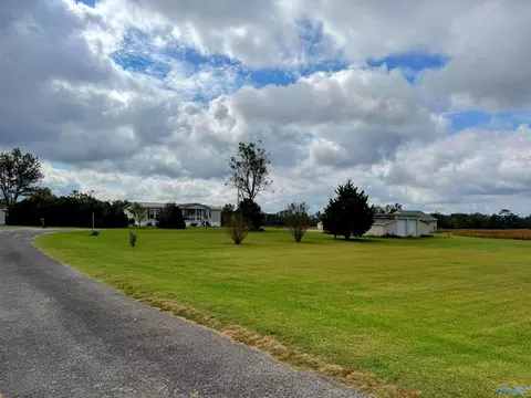 275 County Road 606, Section, AL 35771 photo 3