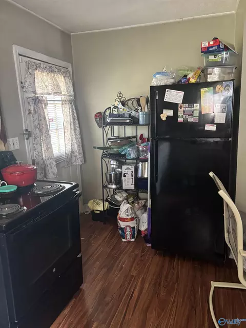 Kitchen - 1017 Third Ave, Gadsden, AL 35901 photo 5 of 9