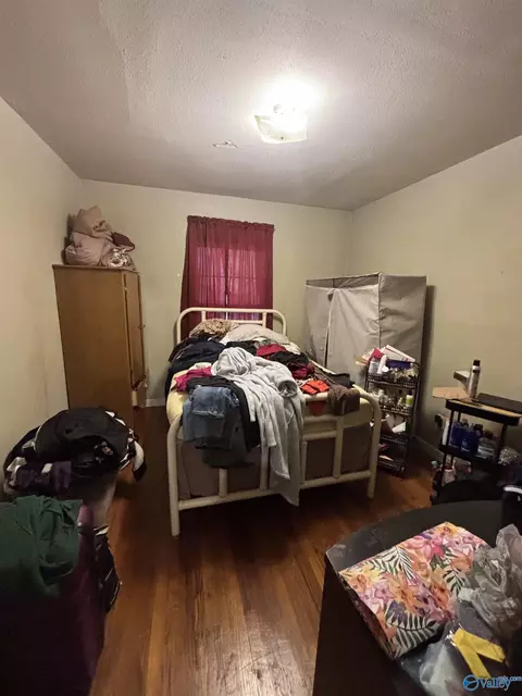 Bedroom - 1017 Third Ave, Gadsden, AL 35901 photo 1 of 2