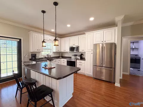 Kitchen - 567 County Road 386, Trinity, AL 35673 photo 1 of 5