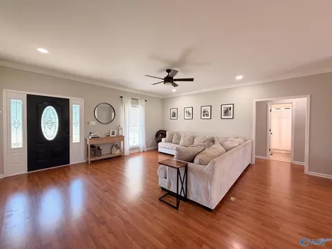 Entry Way - 567 County Road 386, Trinity, AL 35673 photo 1 of 1