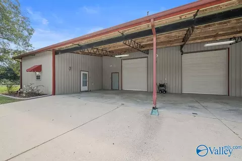 4071 Whorton Bend Rd, Gadsden, AL 35901