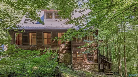 984 Murphy Hollow Rd, Trenton, GA 30752