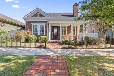 94 Hillcrest Ave, Huntsville, AL 35806