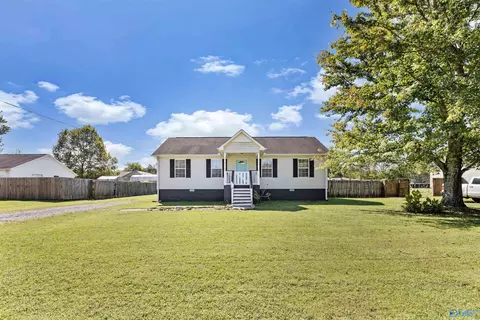 396 Maple Cir, Arab, AL 35016 photo 2