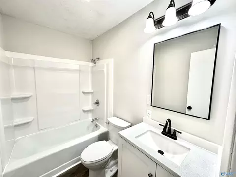 Bath - 29342 Easter Ferry Rd, Lester, AL 35647 photo 1 of 2