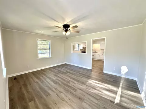 Living - 29342 Easter Ferry Rd, Lester, AL 35647 photo 1 of 1